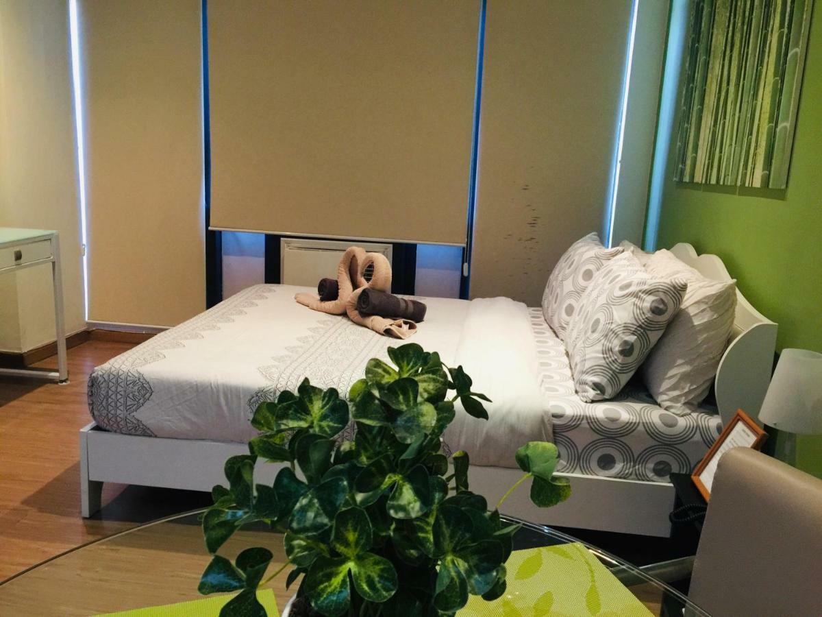 Seven Doors Aparthotels In Gramercy Makati Makati City ภายนอก รูปภาพ