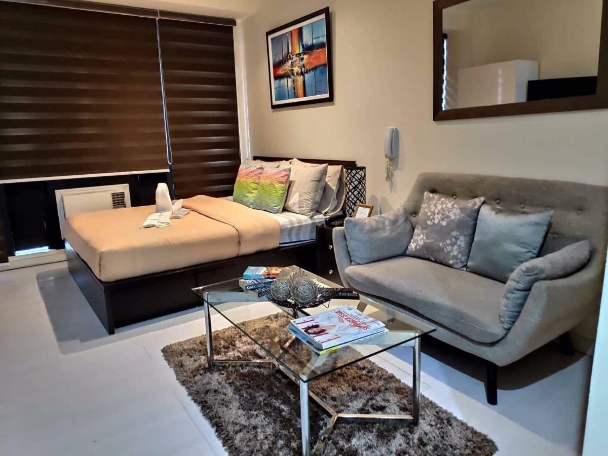 Seven Doors Aparthotels In Gramercy Makati Makati City ภายนอก รูปภาพ